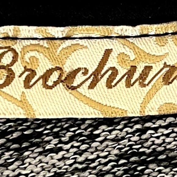 Brochure, black and white paisley top - Picture 3 of 3